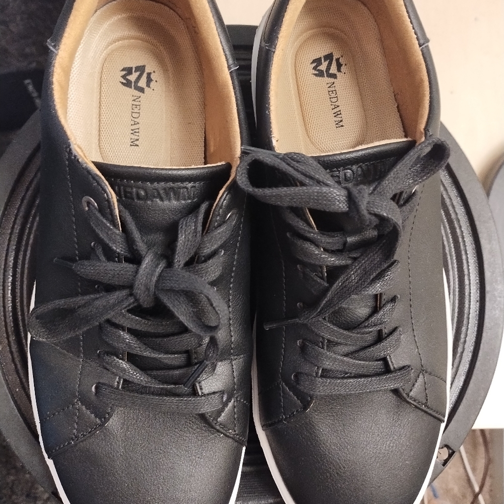 NEDAWM Mens Dress Sneakers Leather Casual Dress Shoe